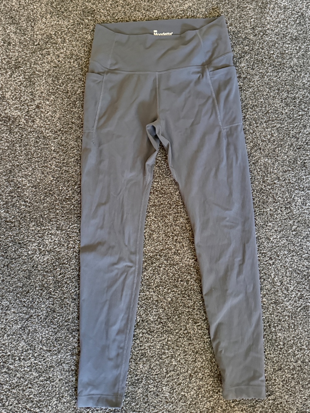 Mondetta Women’s Light Grey Performance Leggings